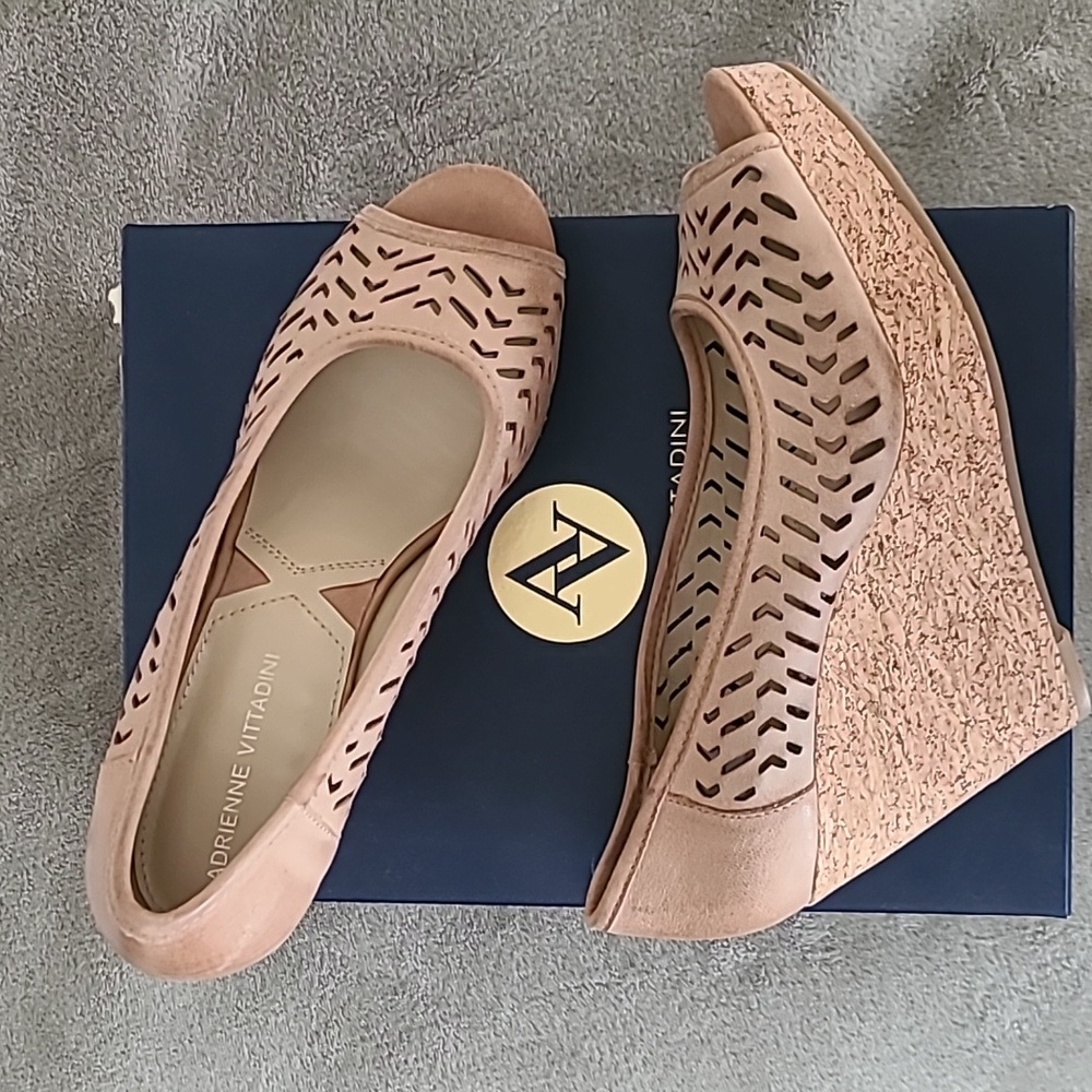 Adrienne Vittadini “Carilena Suede Cork Wedge” 8.5 Terracotta